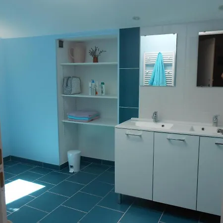 De Says Holiday home *